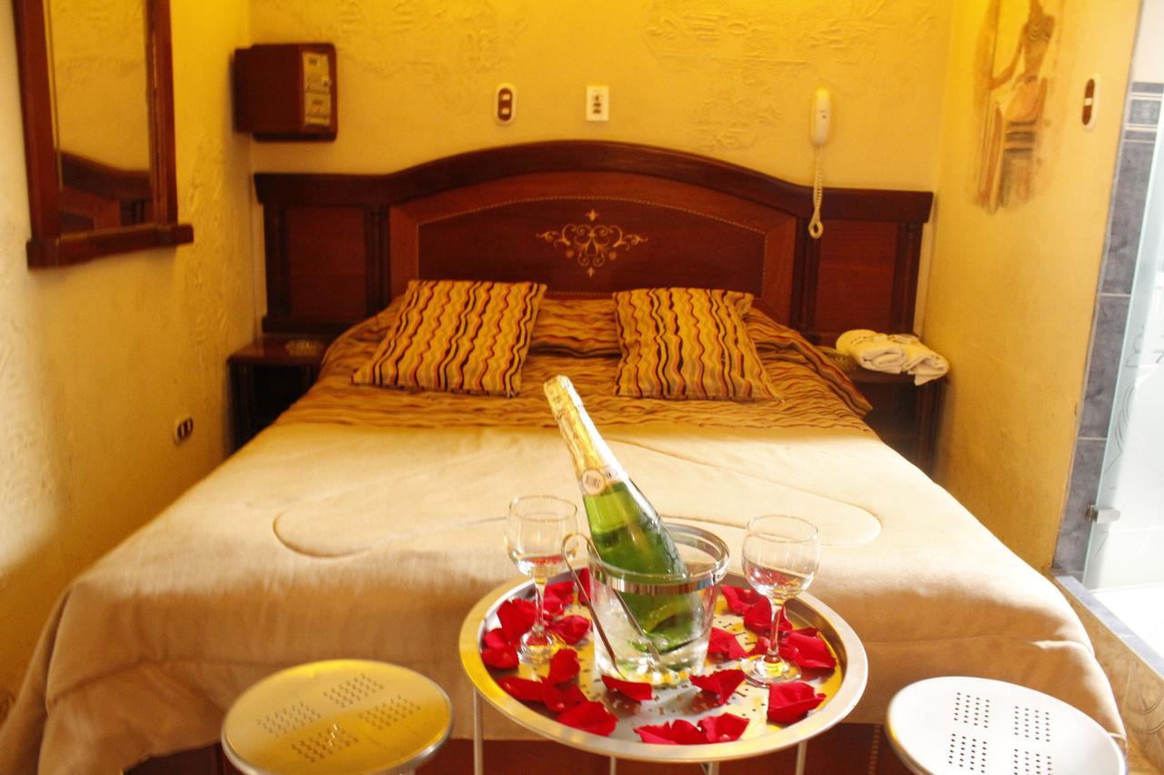 Motel Piramides De Cristal Μπογκοτά Εξωτερικό φωτογραφία