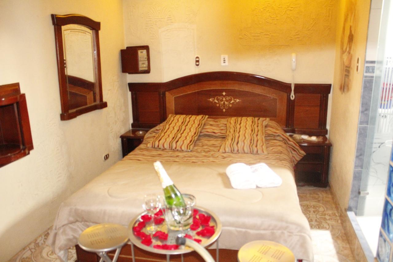 Motel Piramides De Cristal Μπογκοτά Εξωτερικό φωτογραφία