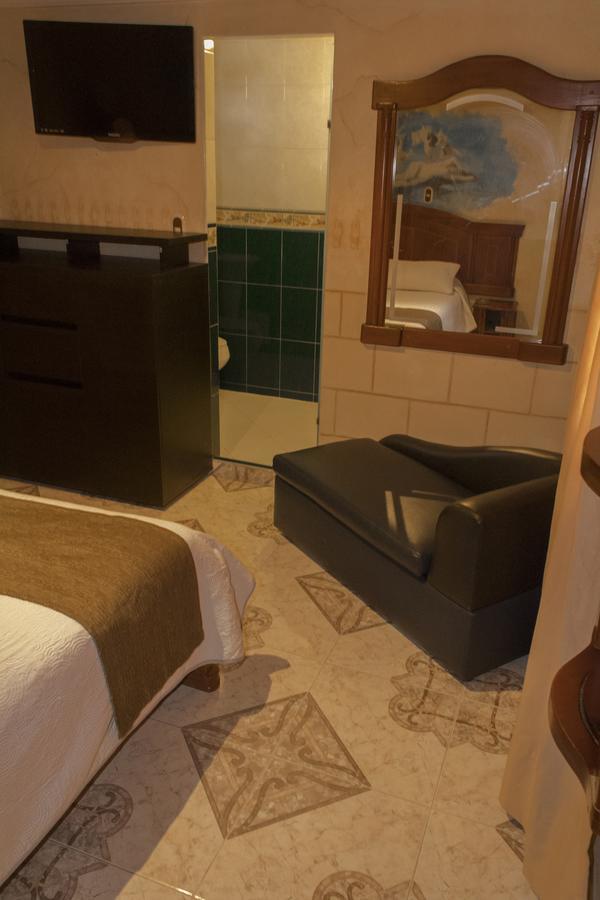 Motel Piramides De Cristal Μπογκοτά Εξωτερικό φωτογραφία
